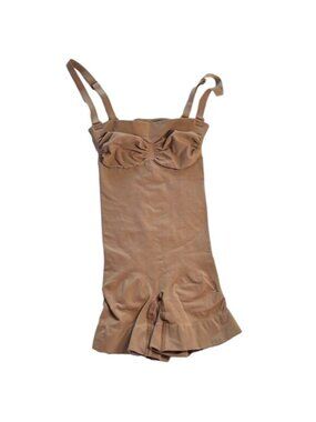 NWOT SKIMS Strapless Shortie Bodysuit Small (US 4–6) Sienna Brown MSRP $78